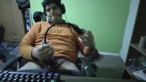 Snapshot of papitowilly999 chatting on October 6, 12:19 am Papito online show from October 6, 12:19 am