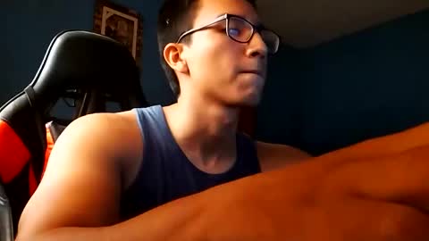 papuh2007 online show from February 2, 1:10 pm