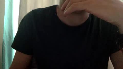 Snapshot of papy_dani33 chatting on March 11, 7:25 pm papy_dani33 online show from March 11, 7:25 pm