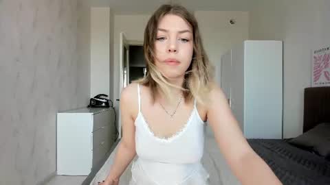 Melena online show from August 6, 2:35 am
