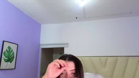 Snapshot of paradise_doll_s chatting on February 1, 4:14 am Amy and my doll online show from February 1, 4:14 am