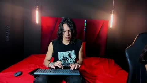 paranoidtemptaion_ online show from February 13, 12:11 pm