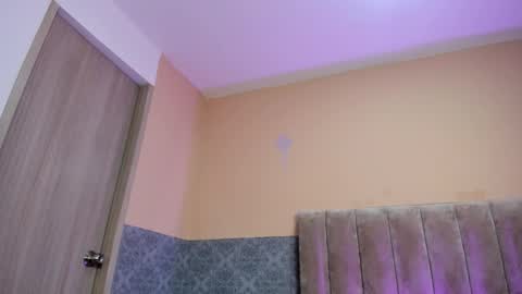 Paris online show from March 5, 12:56 pm