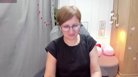 Paris online show from February 18, 1:33 pm