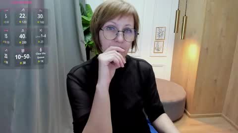 Paris online show from March 12, 1:30 pm