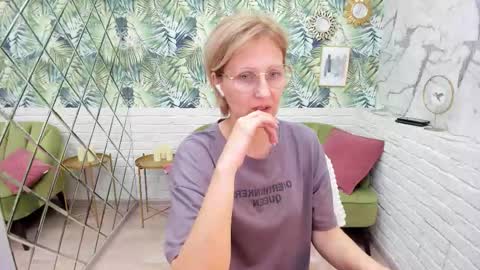 Paris online show from November 6, 8:10 pm