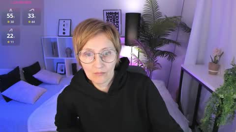 Paris online show from March 22, 6:11 pm