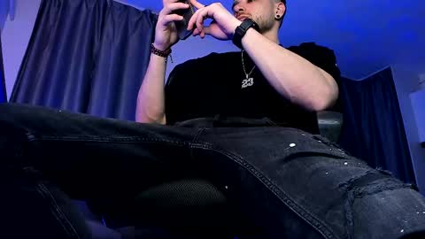 Paris online show from February 10, 2:52 am