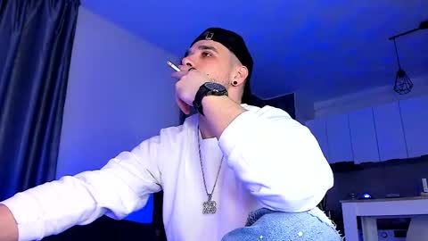 Paris online show from February 19, 11:14 pm