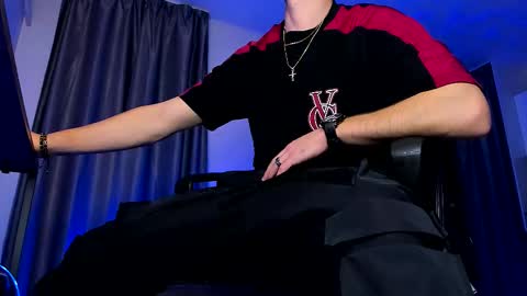 Paris online show from October 16, 8:32 pm