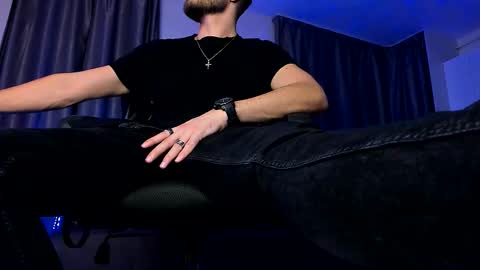 Paris online show from October 28, 8:33 pm