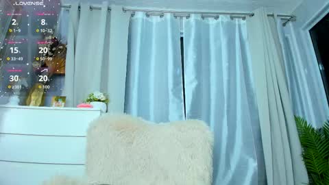 Paris online show from September 13, 3:17 am