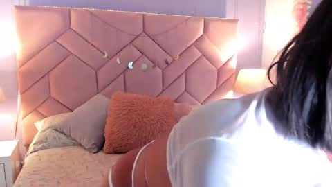 Paris online show from December 10, 12:05 pm