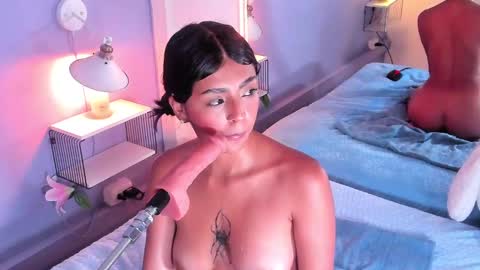 Paris online show from December 13, 4:27 pm