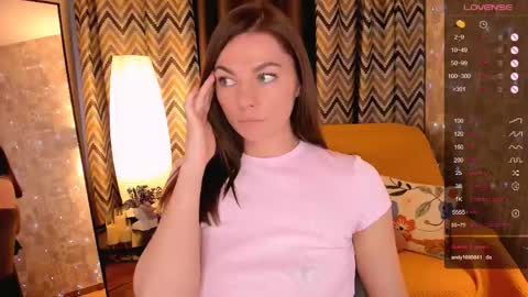 Snapshot of parisjackson_ chatting on April 29, 8:40 am Paris online show from April 29, 8:40 am