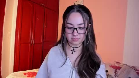 Snapshot of pariss_gold chatting on October 8, 5:38 am PARISS online show from October 8, 5:38 am