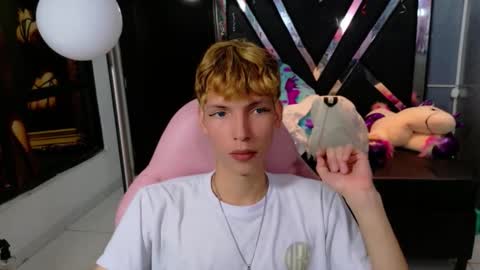 Snapshot of park_jimin1 chatting on September 22, 12:07 pm park_jimin1 online show from September 22, 12:07 pm