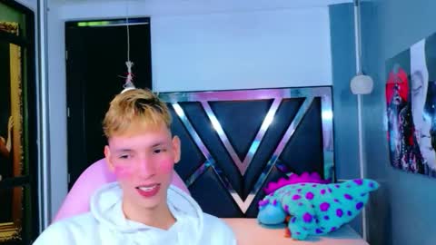 Snapshot of park_jimin1 chatting on November 16, 3:50 pm park_jimin1 online show from November 16, 3:50 pm