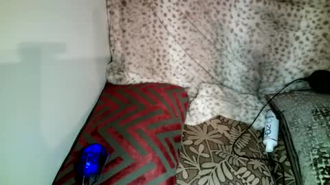 Snapshot of parlaytellio chatting on December 18, 10:02 pm Parlay Tellio online show from December 18, 10:02 pm