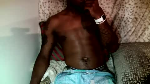 Snapshot of parlaytellio chatting on December 25, 4:01 am Parlay Tellio online show from December 25, 4:01 am