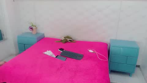 Snapshot of party_fre_girl chatting on November 9, 3:38 am party_fre_girl online show from November 9, 3:38 am