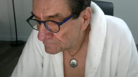 Bob online show from November 30, 2:21 pm