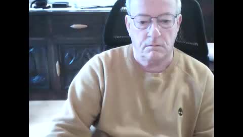 Snapshot of pat5057 chatting on January 14, 9:37 am Master Bates online show from January 14, 9:37 am