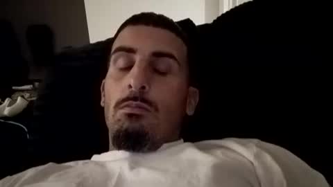 Snapshot of patheticloserbeta chatting on December 2, 1:00 am patheticloserbeta online show from December 2, 1:00 am