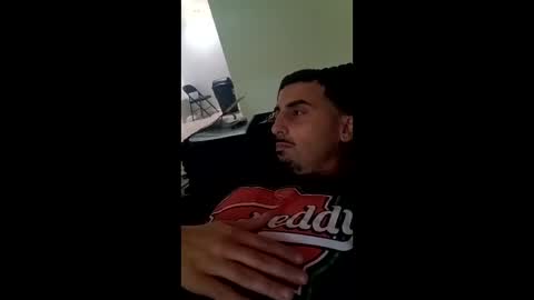 Snapshot of patheticloserbeta chatting on December 15, 5:06 pm patheticloserbeta online show from December 15, 5:06 pm