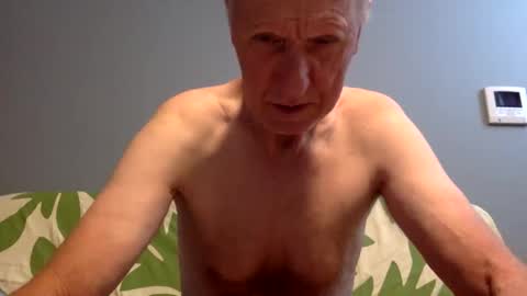 Snapshot of patibulaire1912 chatting on October 8, 5:05 am Pati24 online show from October 8, 5:05 am