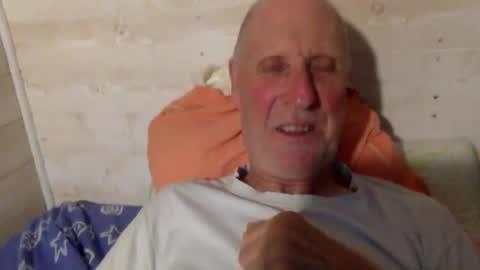 Snapshot of patibulaire1912 chatting on October 21, 7:03 pm Pati24 online show from October 21, 7:03 pm