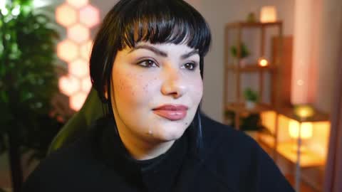 Patricia online show from March 31, 9:04 pm