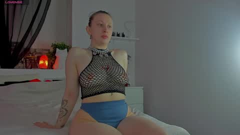 patricia robinson online show from January 12, 5:45 am