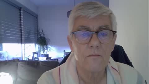 patrick5275 online show from May 20, 5:35 am