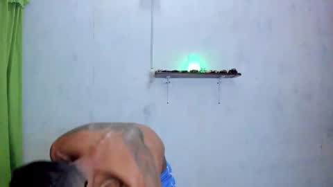 EDUAR Independent model online show from November 27, 4:31 pm