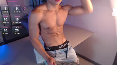 Snapshot of patrick_brown_ chatting on December 7, 3:19 pm Patrick Brown online show from December 7, 3:19 pm