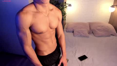 Snapshot of patrick_brown_ chatting on December 10, 12:05 pm Patrick Brown online show from December 10, 12:05 pm