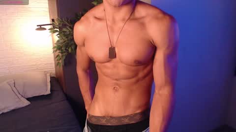 Snapshot of patrick_brown_ chatting on December 24, 3:26 pm Patrick Brown online show from December 24, 3:26 pm