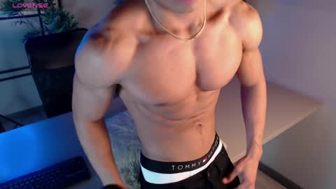 Snapshot of patrick_brown_ chatting on February 23, 11:55 am Patrick Brown online show from February 23, 11:55 am