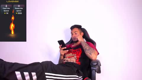 patrick_hot69 online show from February 20, 3:12 am