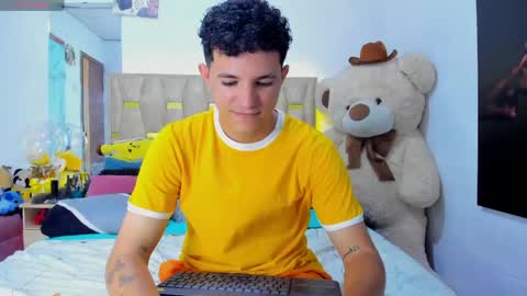 Snapshot of patrick_sanzzz chatting on April 28, 10:26 pm Patrick online show from April 28, 10:26 pm