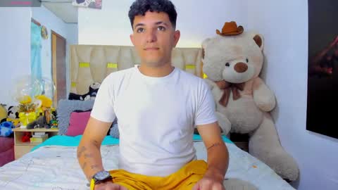Snapshot of patrick_sanzzz chatting on May 1, 2:16 am Patrick online show from May 1, 2:16 am