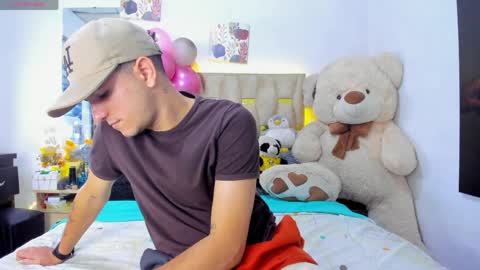 Snapshot of patrick_sanzzz chatting on May 26, 12:28 am Patrick online show from May 26, 12:28 am