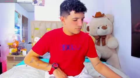 Snapshot of patrick_sanzzz chatting on July 19, 8:23 pm Patrick online show from July 19, 8:23 pm