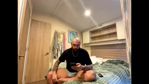 patrickmorris92 online show from April 12, 3:06 pm