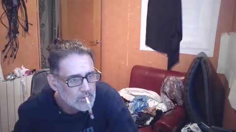Snapshot of patricktwinslutgirl chatting on April 23, 10:45 pm LiaSweetX online show from April 23, 10:45 pm
