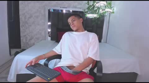 patriick_miller online show from February 19, 3:30 pm