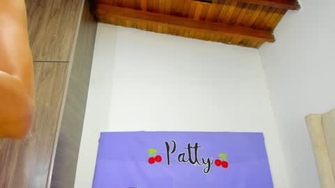 Snapshot of patty_m chatting on January 31, 3:11 pm patty online show from January 31, 3:11 pm