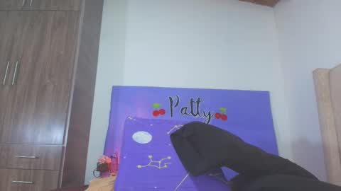 Snapshot of patty_m chatting on February 14, 12:03 pm patty online show from February 14, 12:03 pm