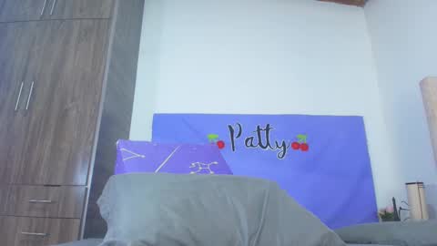 Snapshot of patty_m chatting on February 15, 12:01 pm patty online show from February 15, 12:01 pm